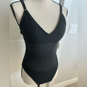 ROBIN PICCONE, Chira V-Neck One-piece Swimsuit Laser Cut Out Design, Sz 6, NWT